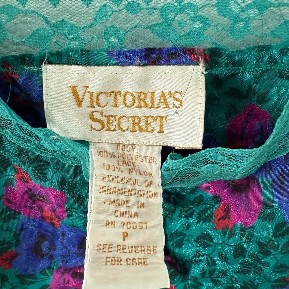 Gold label Vintage Victoria’s Secret Floral Lace Trim Camisole Top - Picture 4 of 4